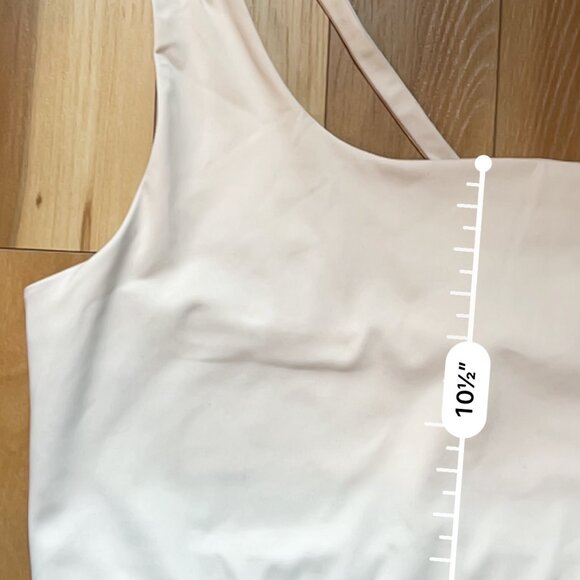 One shoulder sports bra - Picture 3 of 7